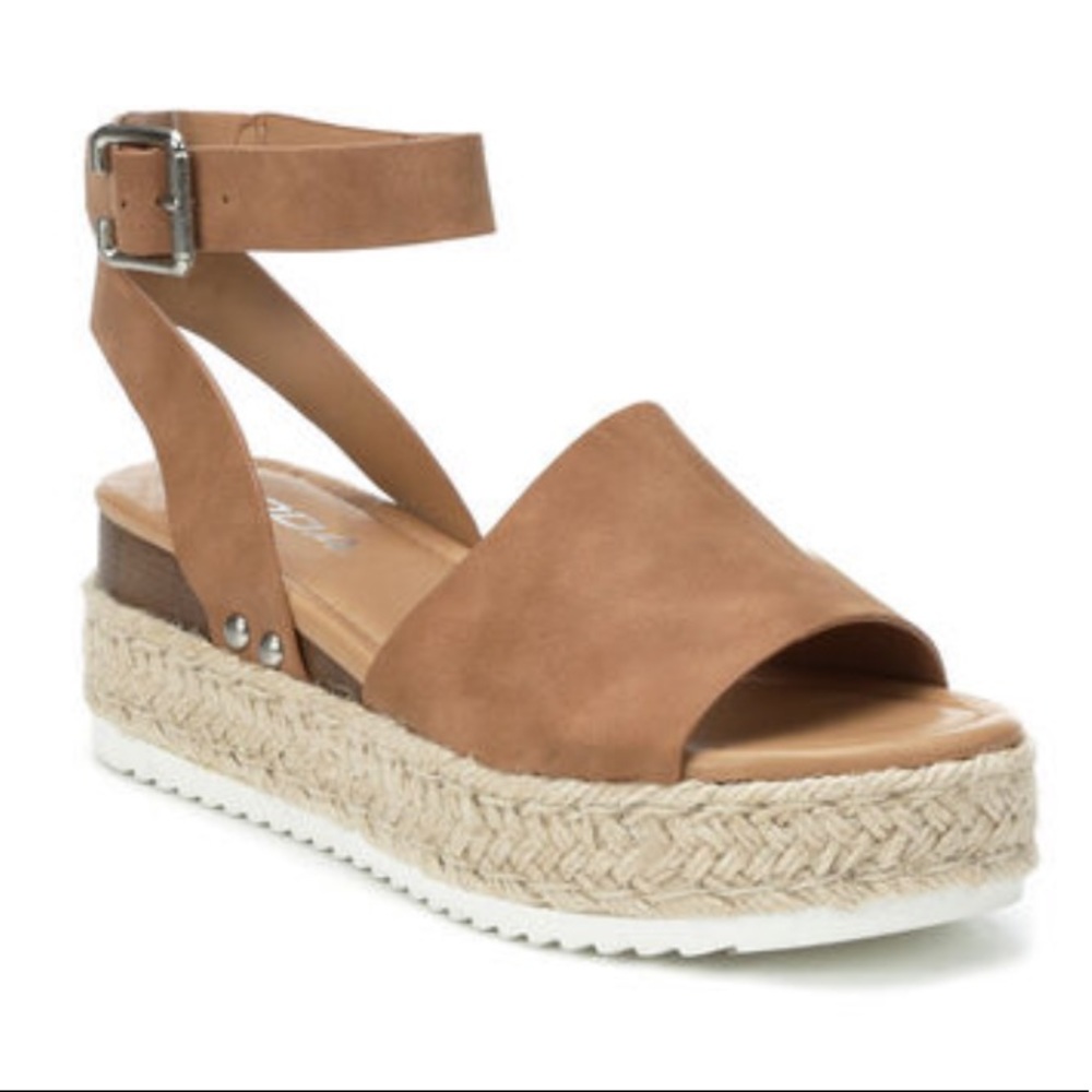 Size 8.5 brown platform wedges